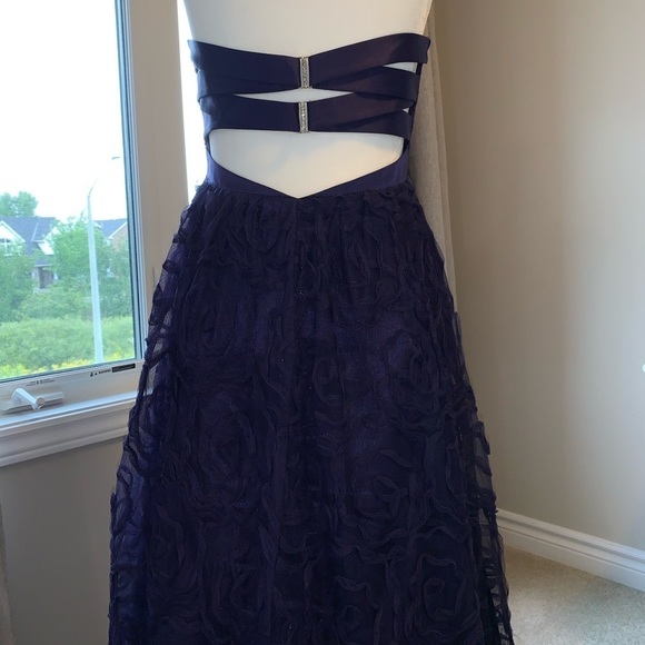 Worn once - Laura Strapless Maxi Dress - Picture 4 of 7